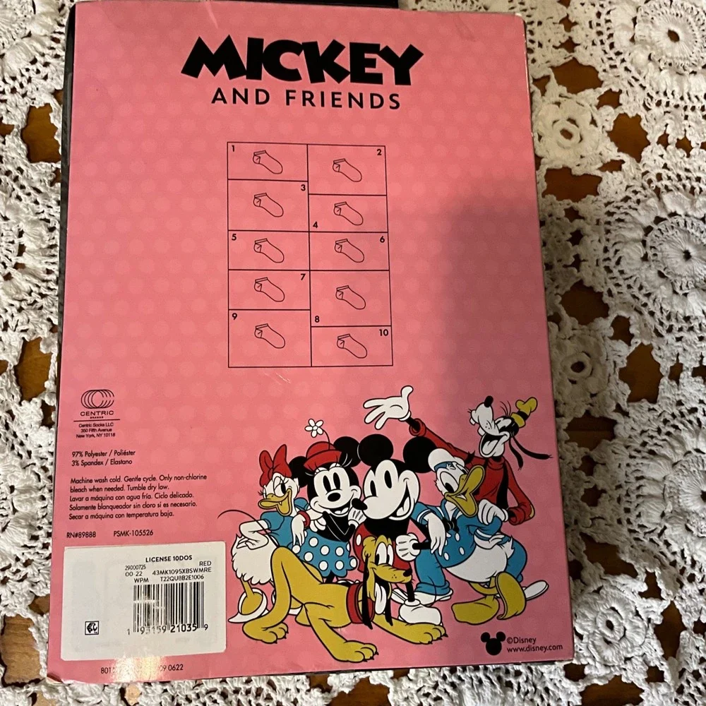 Disney Mickey‎ and Friends 10 Days of Socks Shoe Size 4-10 Gift Box Set